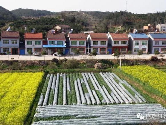 農(nóng)村村民在什么情況下可以申請宅基地？